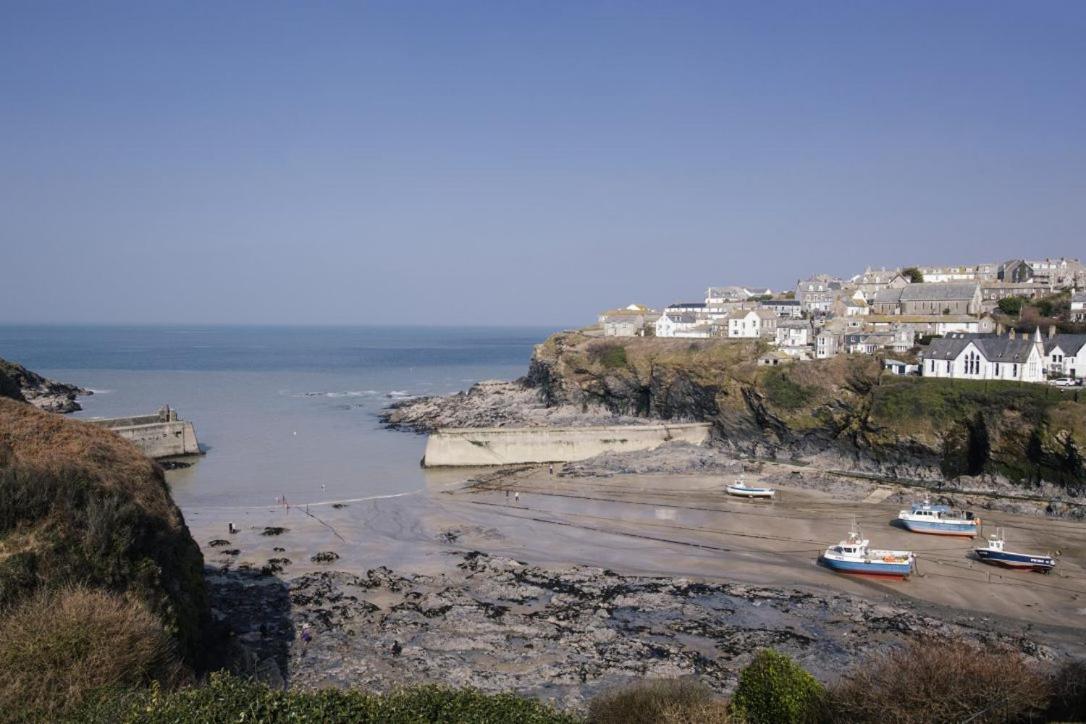 Spacious Home Sleeps 6 Short Walk To Port Isaac Village & Stunning Views ภายนอก รูปภาพ