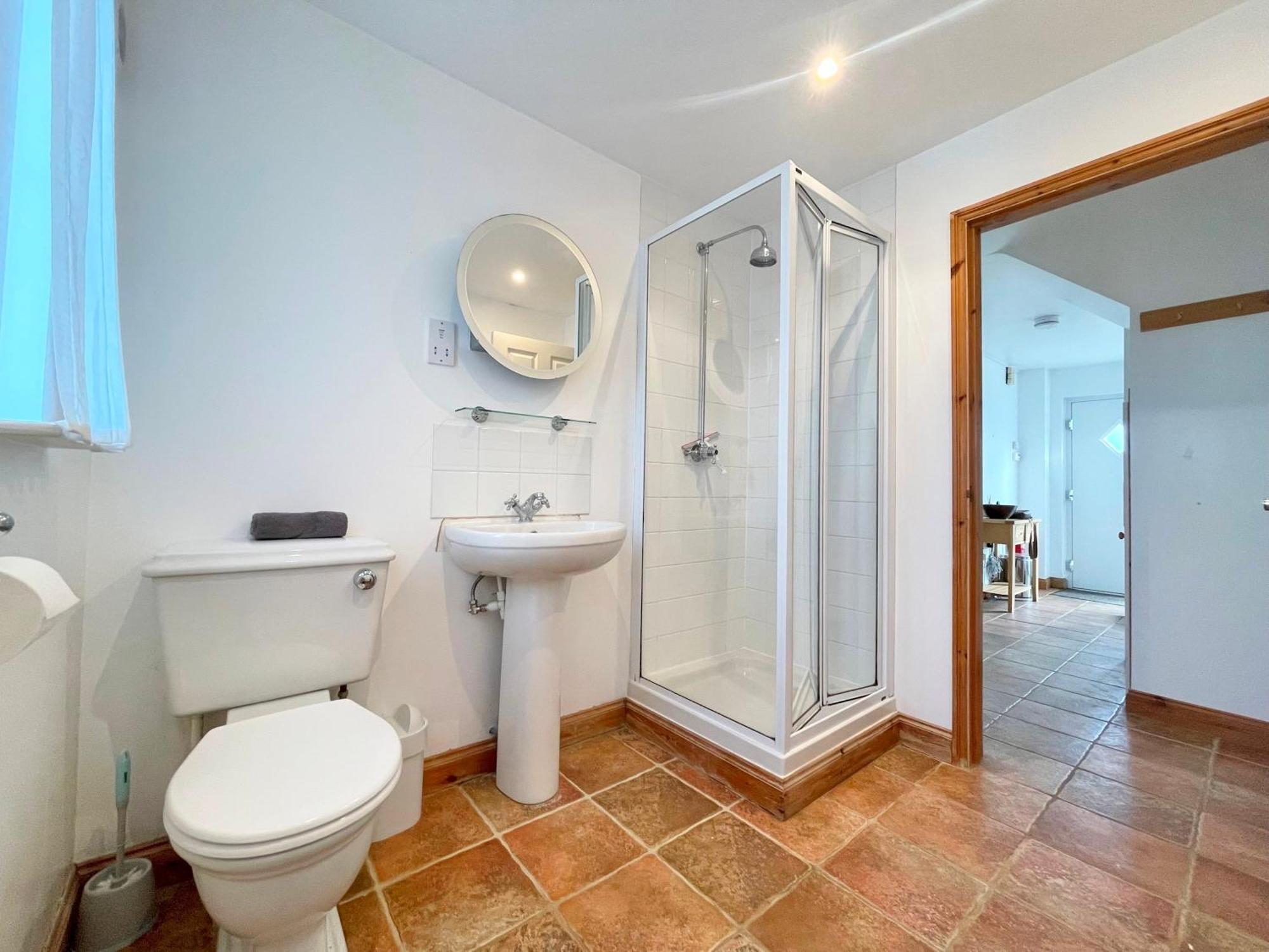 Spacious Home Sleeps 6 Short Walk To Port Isaac Village & Stunning Views ภายนอก รูปภาพ