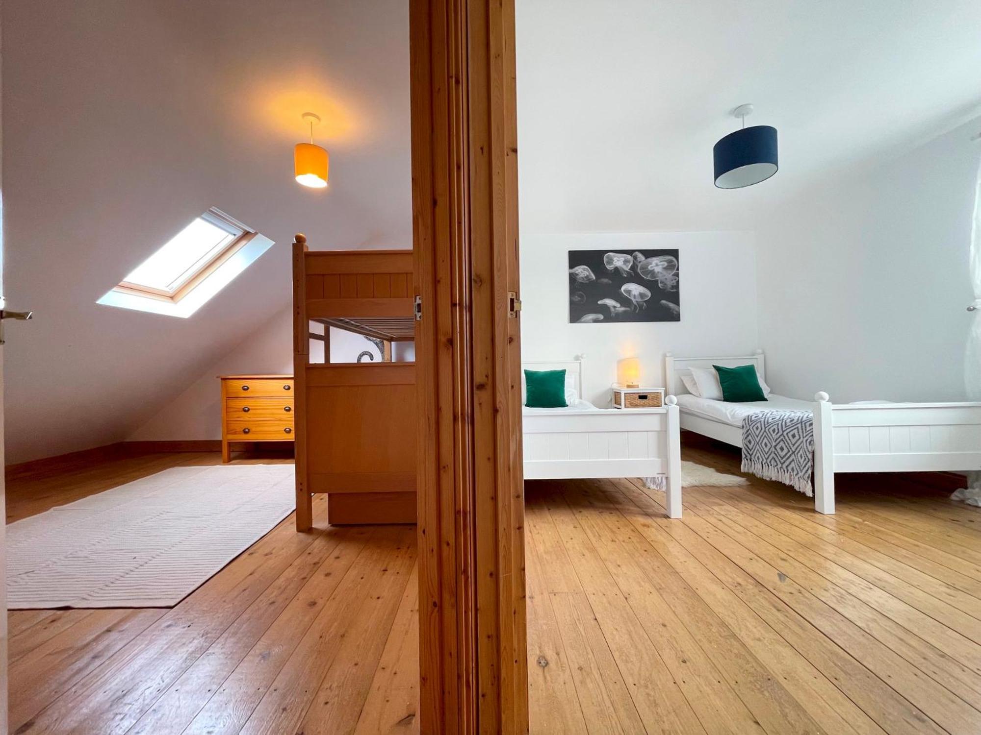 Spacious Home Sleeps 6 Short Walk To Port Isaac Village & Stunning Views ภายนอก รูปภาพ